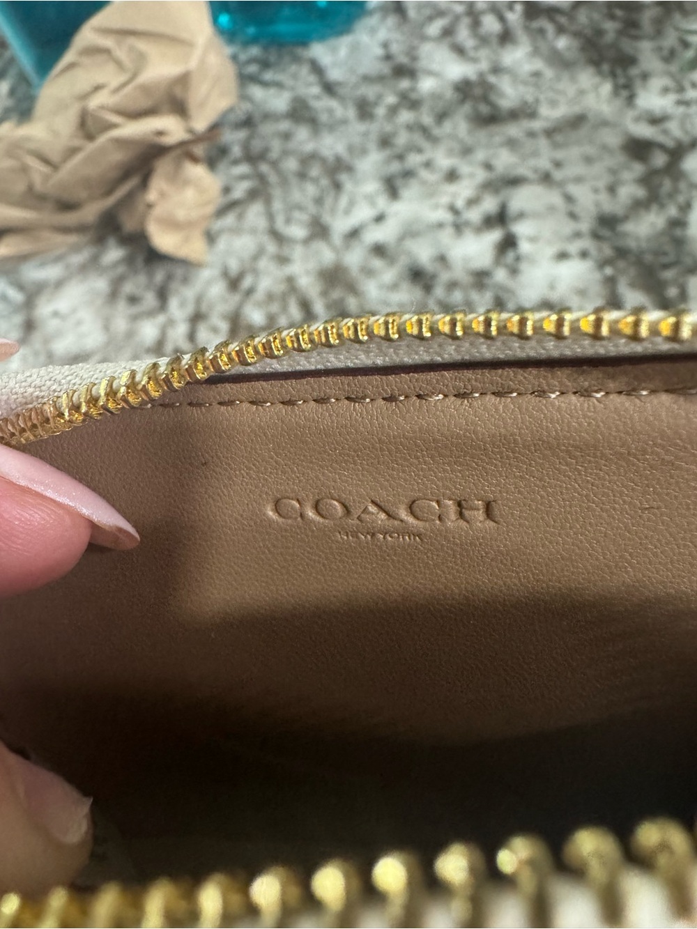 Coach Signature Zip Card Case in Tan and Chalk - Picture 8 of 11